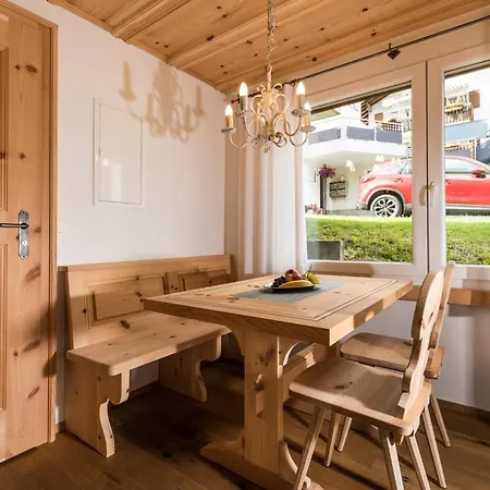 Locanda Casa La Roda Café Dulezi *