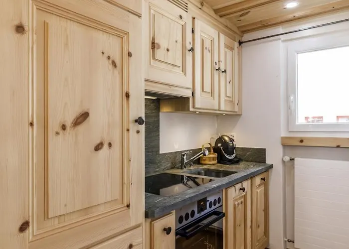 Casa La Roda, Via Da Scola 2 سيدرن