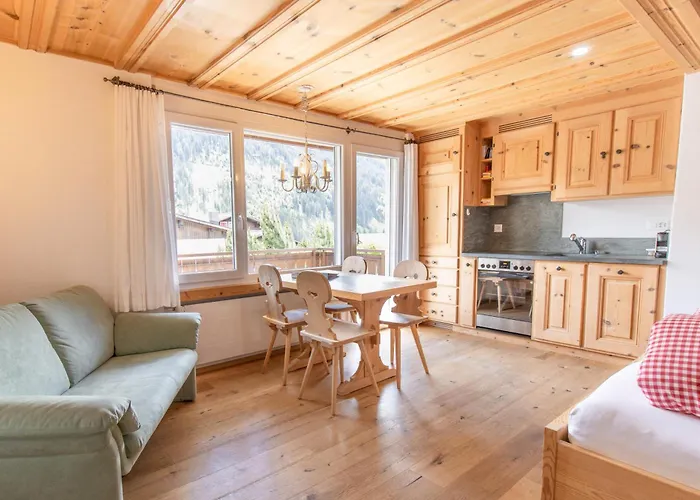 Casa La Roda, Via Da Scola 2 *